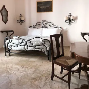 Viola Borgia Apartment Florence